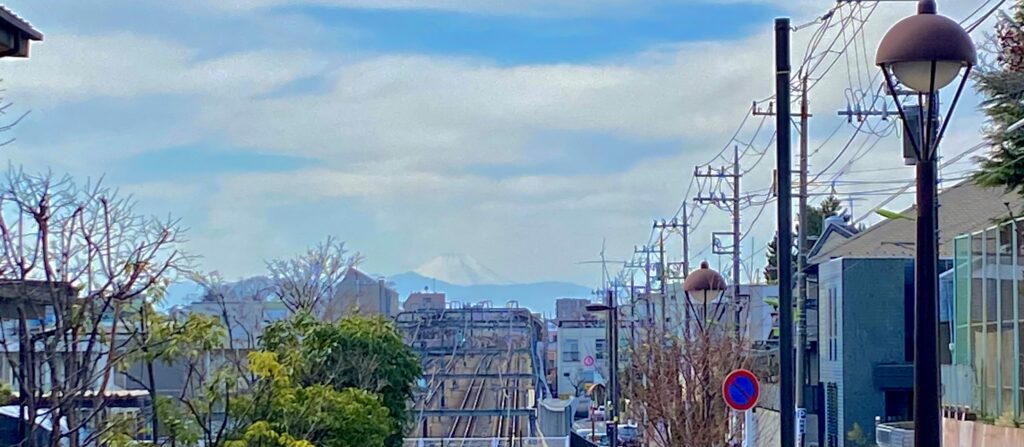 世田谷代田からの富士山